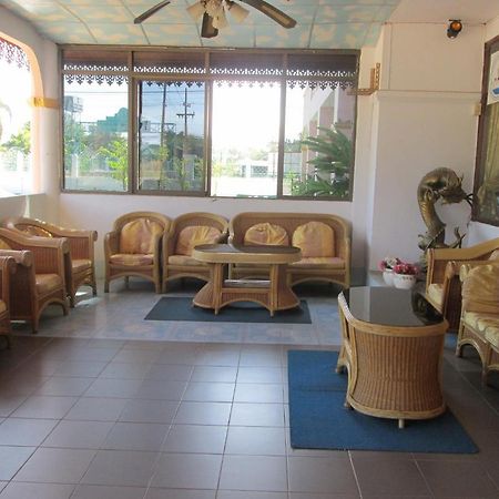 Royal Jommanee Hotel Nongkhai Nong Khai Exteriör bild